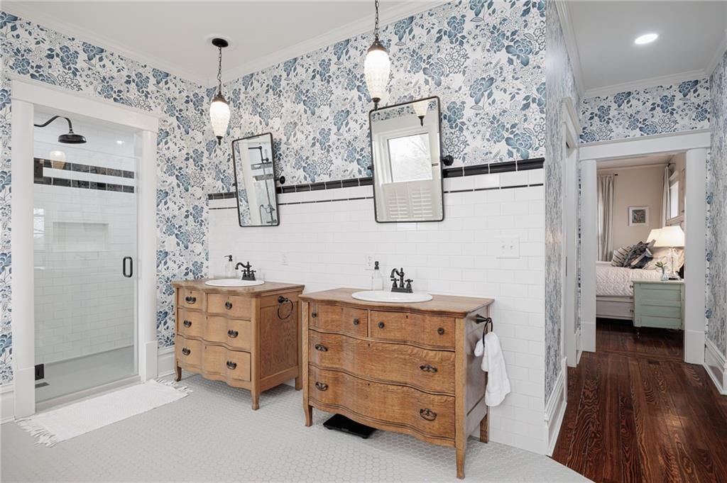 2808 Frederick Avenue — photo 34