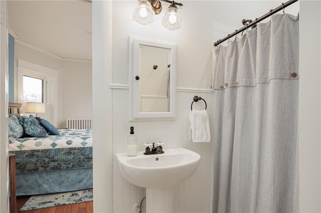 2808 Frederick Avenue — photo 46