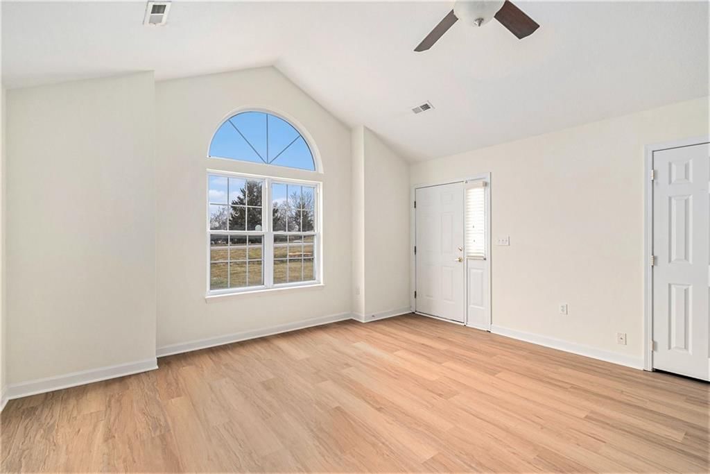 7101 Meadow View Street — photo 4