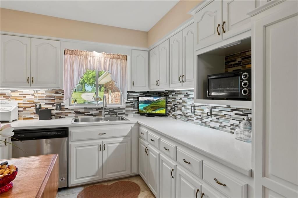 1600 Golf Club Drive — photo 8