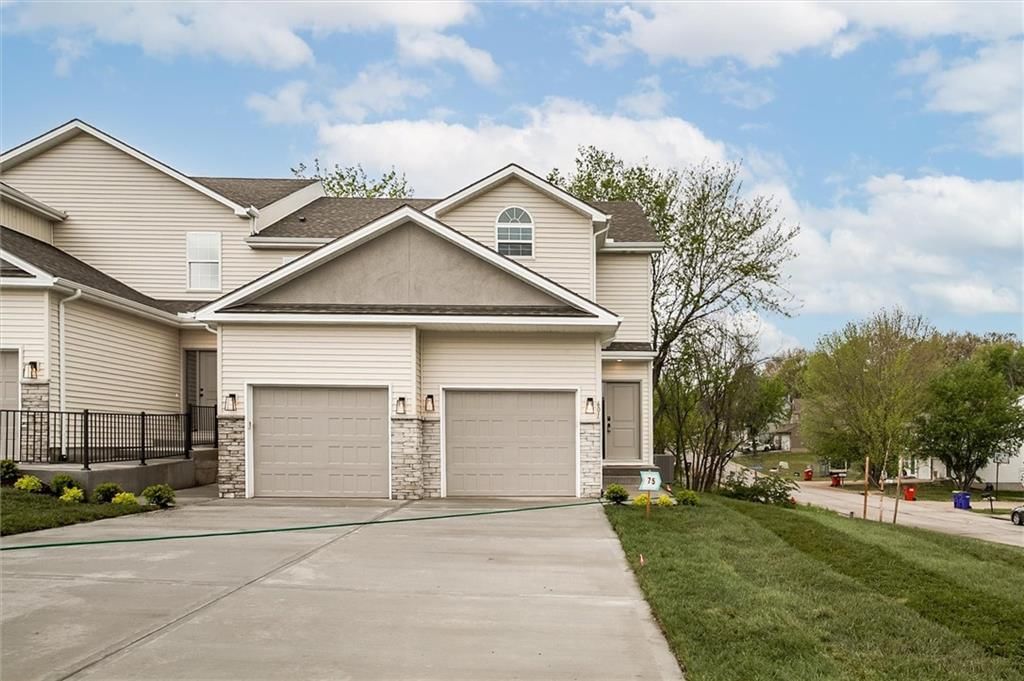607 SW Shadow Glen Drive — photo 2
