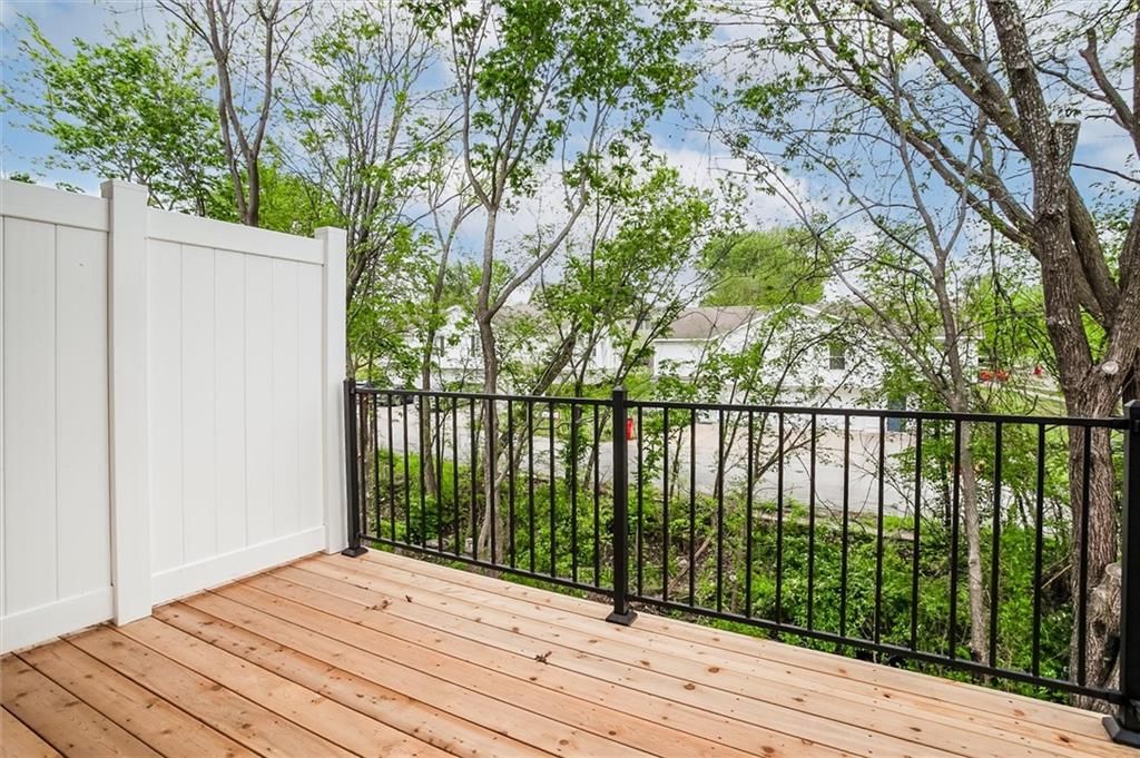607 SW Shadow Glen Drive — photo 30