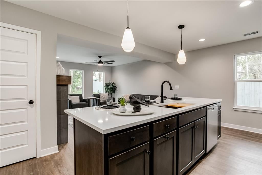 603 SW Shadow Glen Drive — photo 9