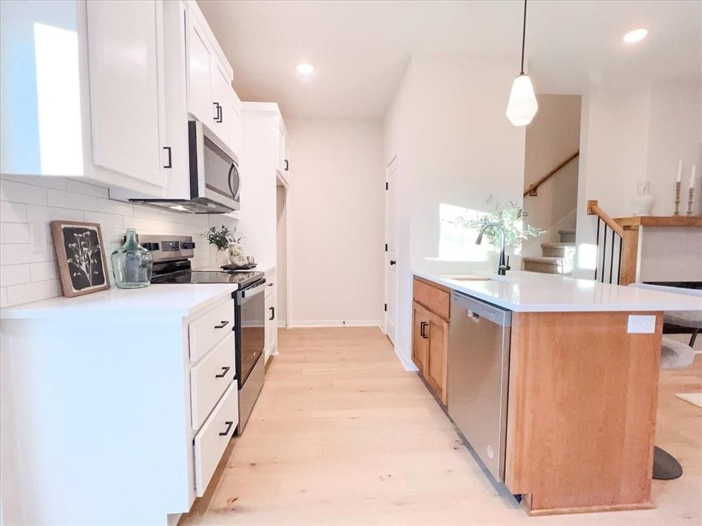 605 SW Shadow Glen Drive — photo 12