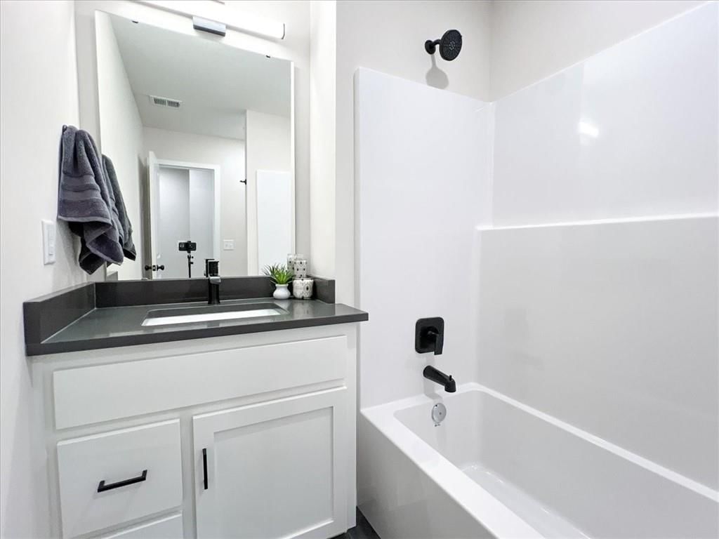 605 SW Shadow Glen Drive — photo 25