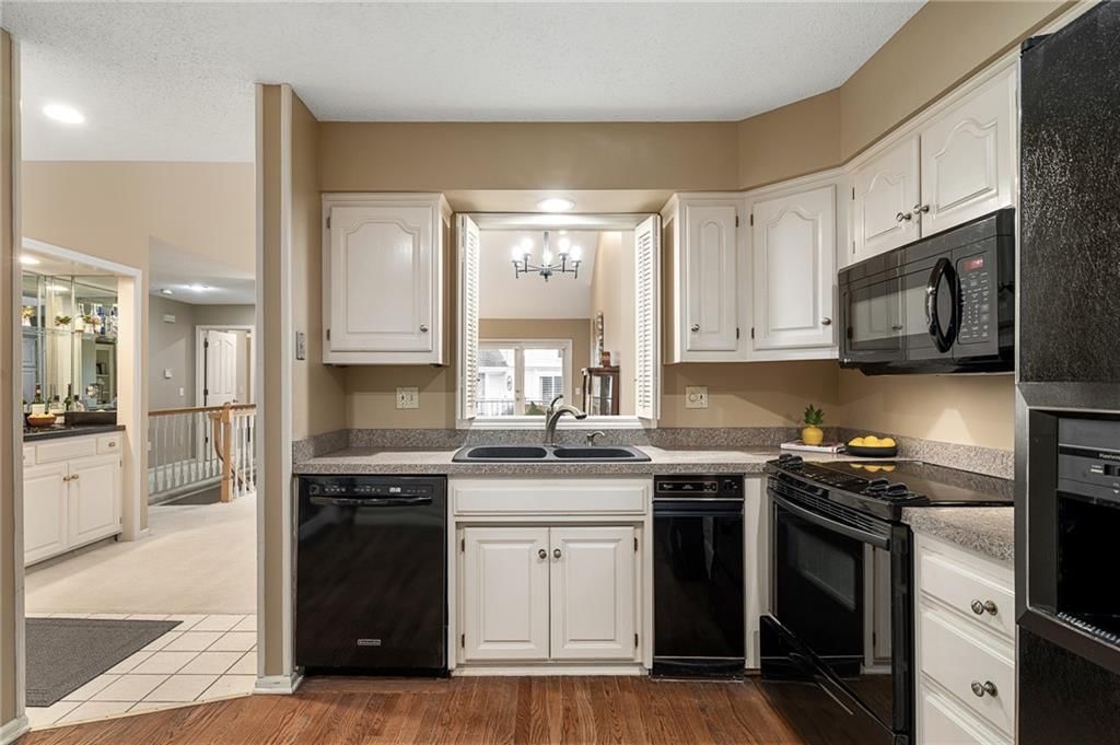 10412 Garnett Street — photo 19