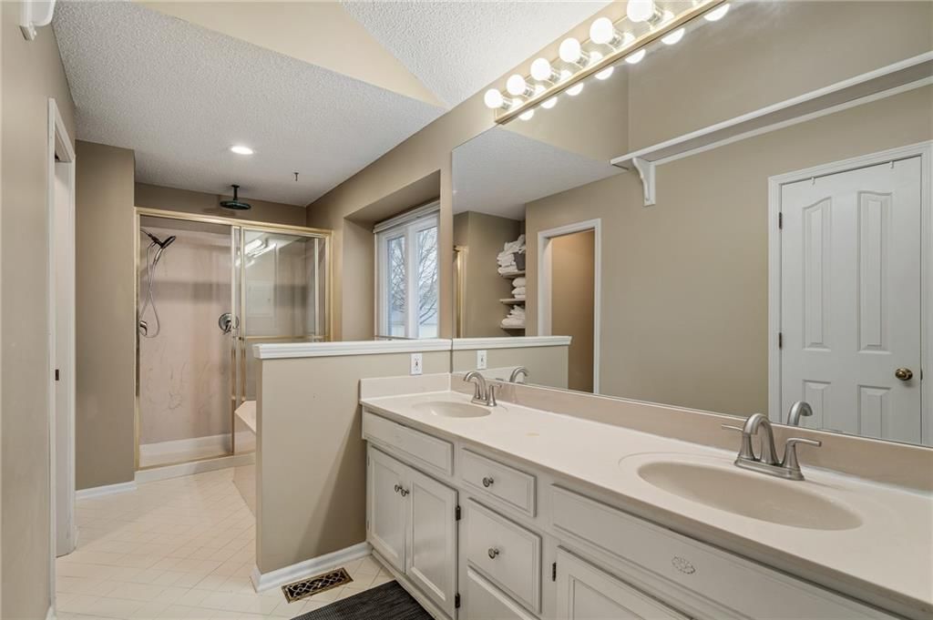 10412 Garnett Street — photo 24