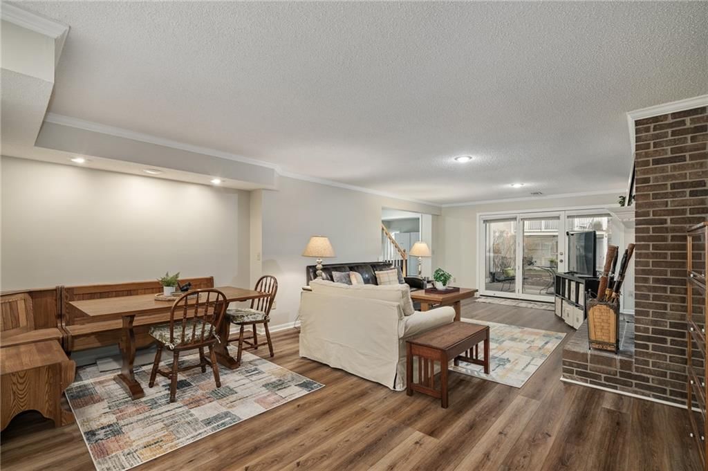 10412 Garnett Street — photo 33