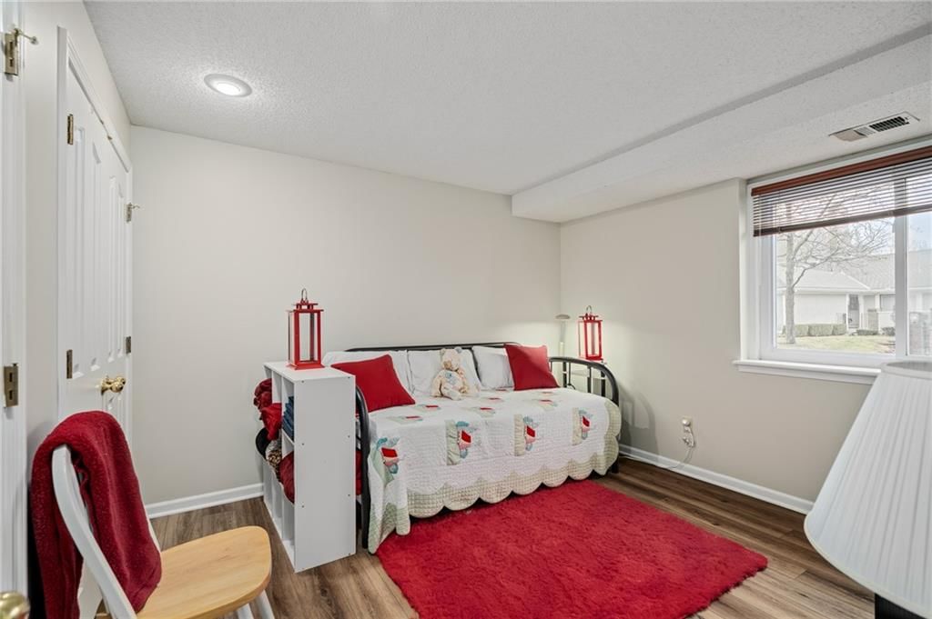 10412 Garnett Street — photo 40