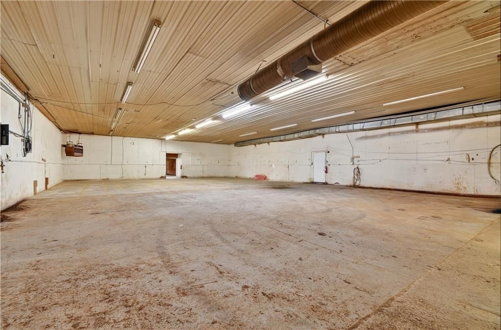 6166 US-169 Highway — photo 24