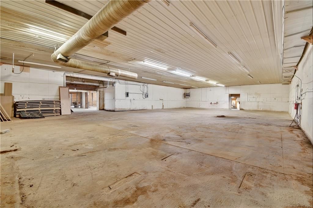 6166 US-169 Highway — photo 25