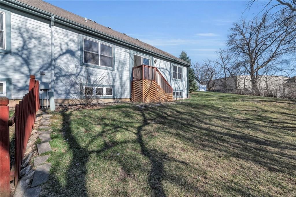 627 N Somerset Terrace — photo 30