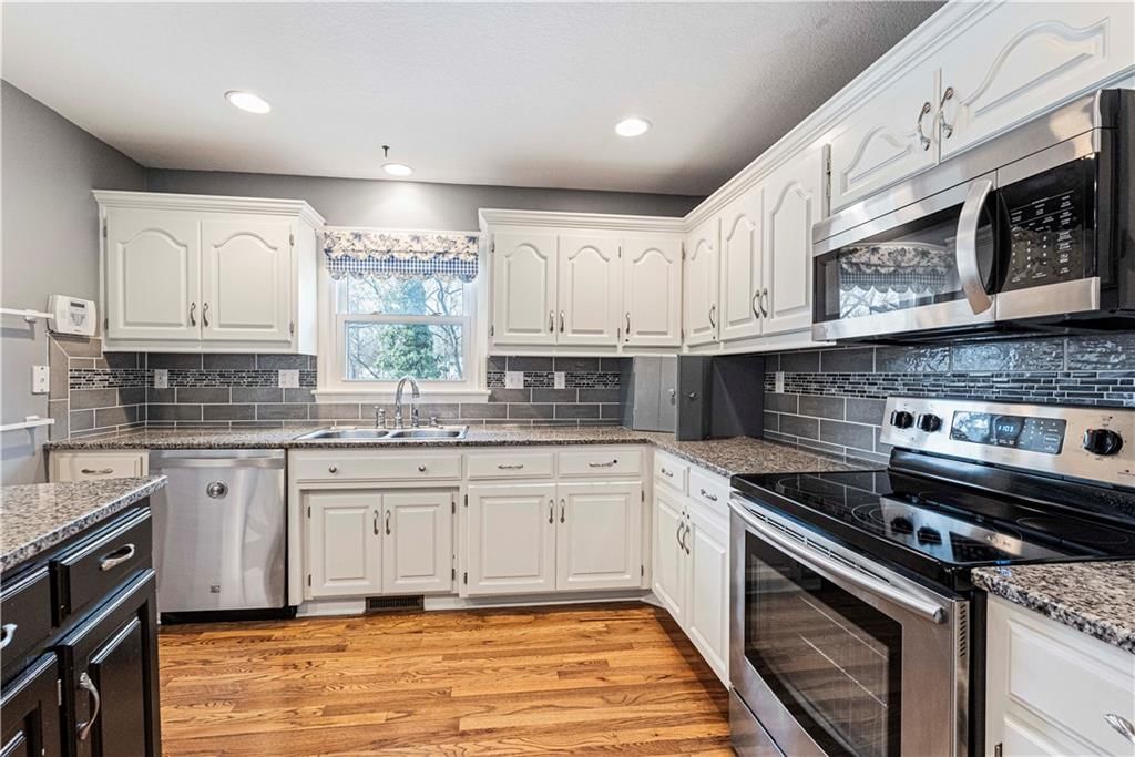 808 N Woodridge Lane — photo 12