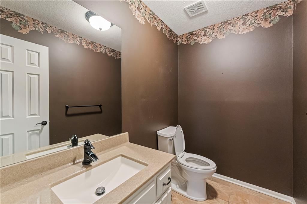 808 N Woodridge Lane — photo 17