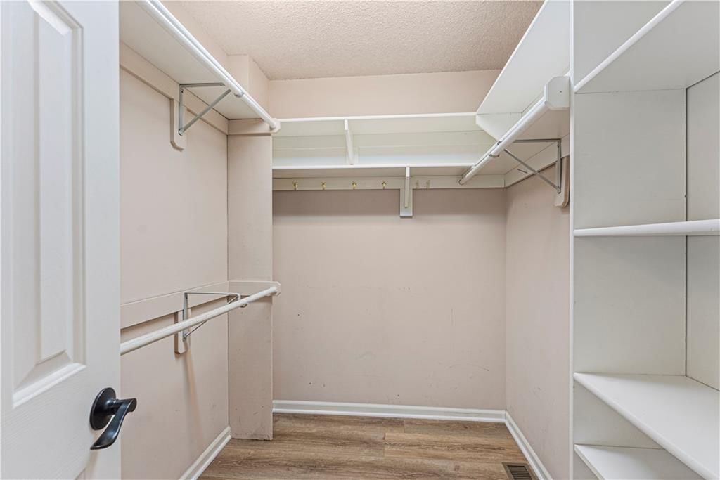 808 N Woodridge Lane — photo 22