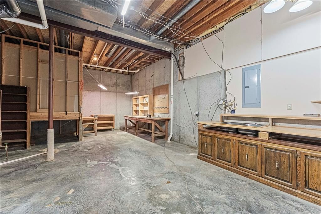 808 N Woodridge Lane — photo 43