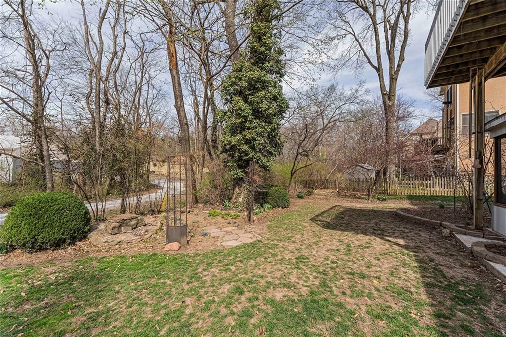 808 N Woodridge Lane — photo 55