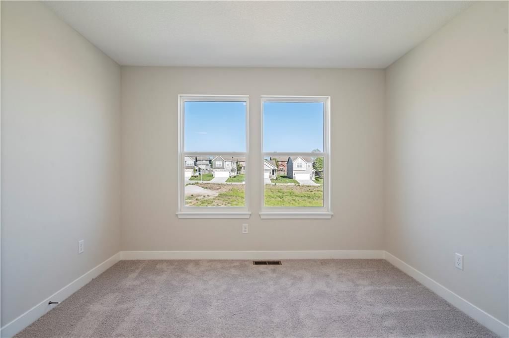 12610 S Burrows Street — photo 25