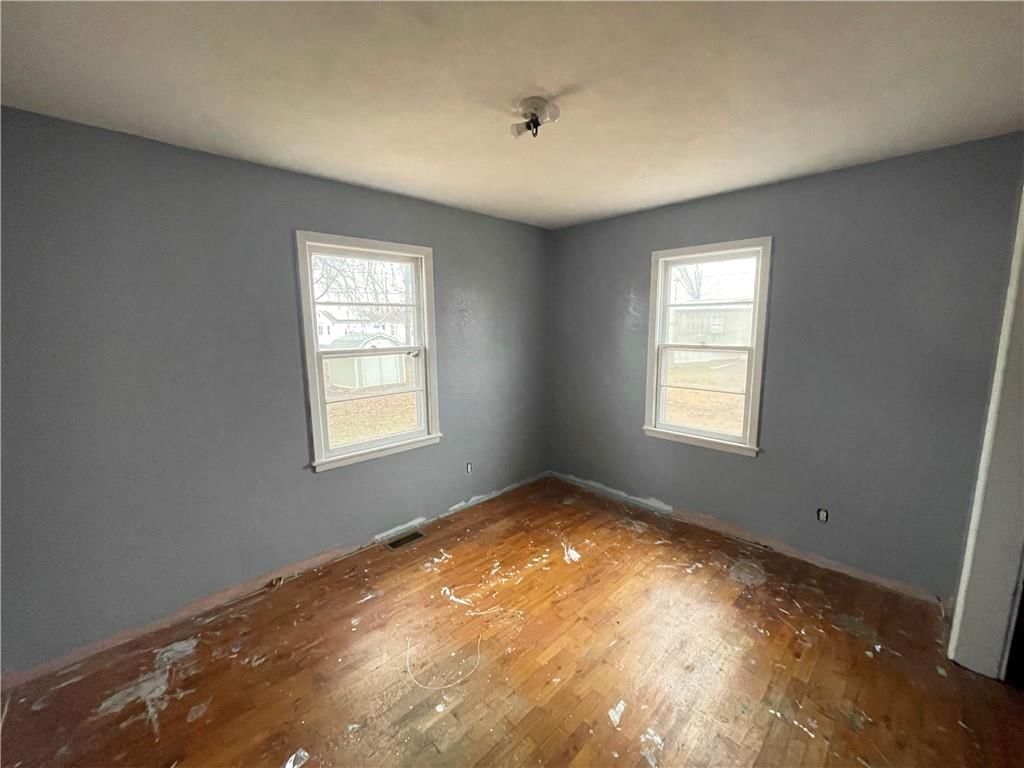 1609 S Market Street — photo 8