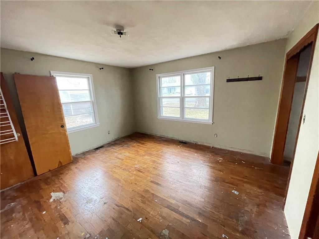 1609 S Market Street — photo 9