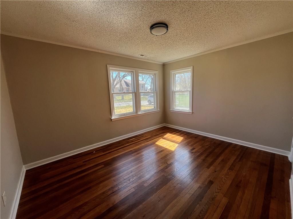 8226 Hardy Street — photo 13