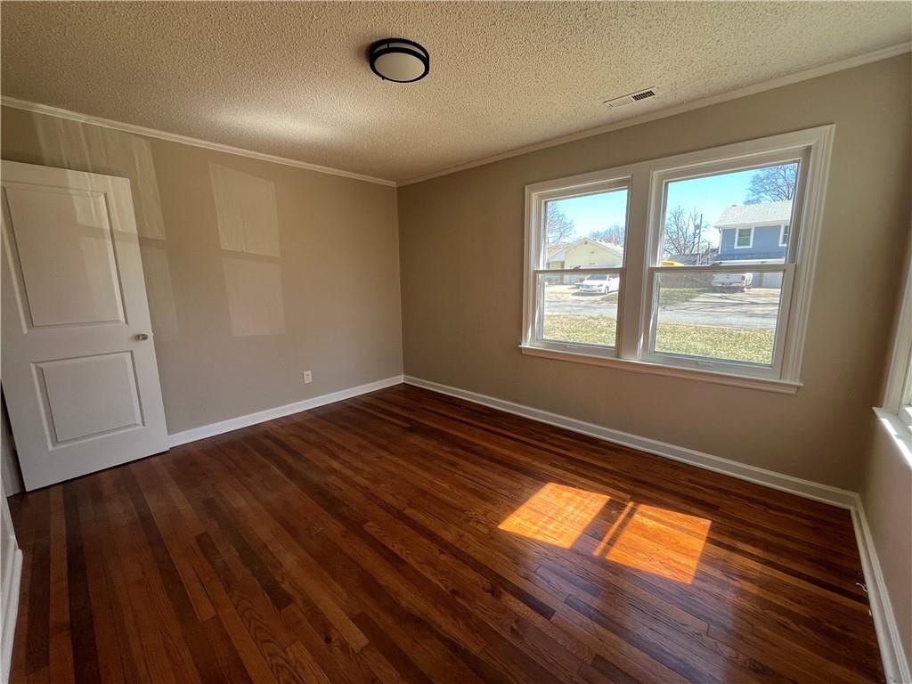 8226 Hardy Street — photo 17