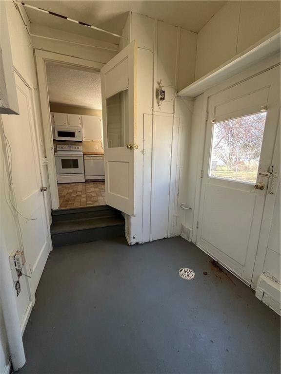 8226 Hardy Street — photo 19