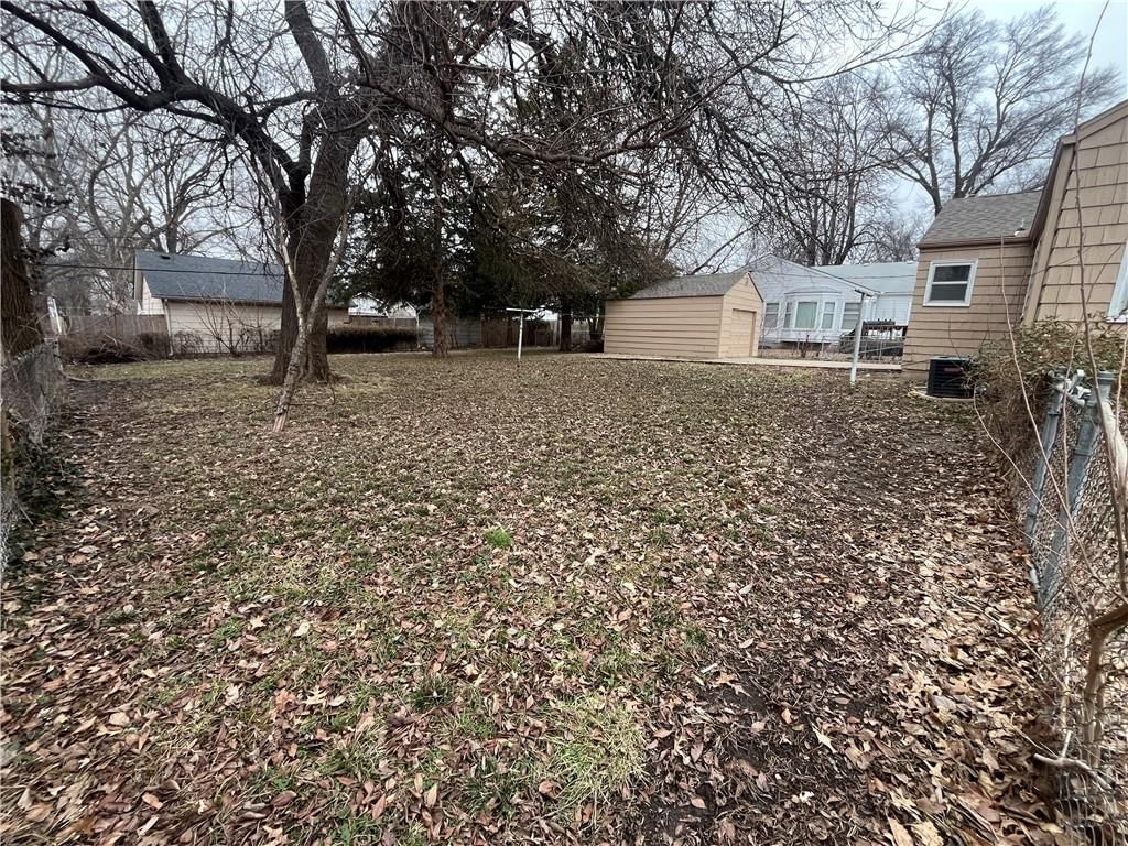 8226 Hardy Street — photo 24