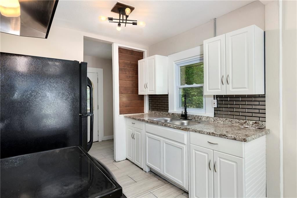 4526 Park Avenue — photo 14