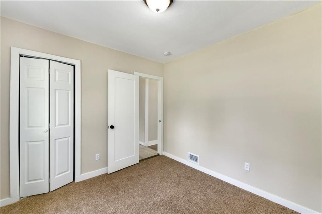 4526 Park Avenue — photo 16