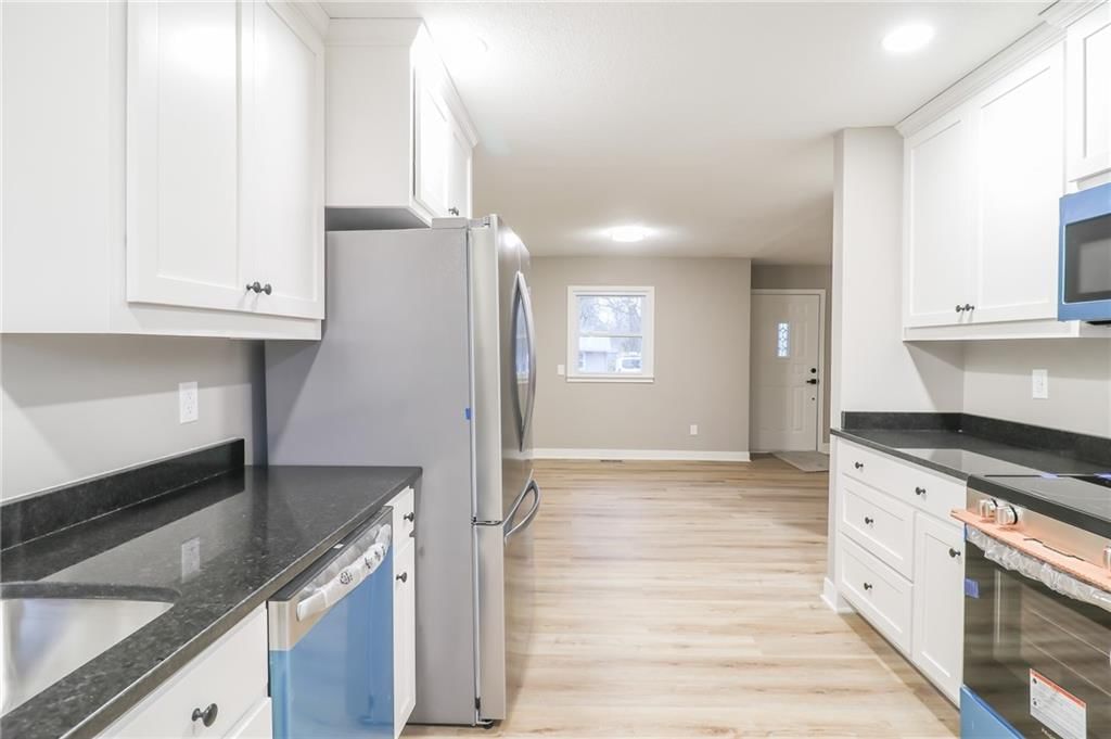 205 W 19th Street — photo 5