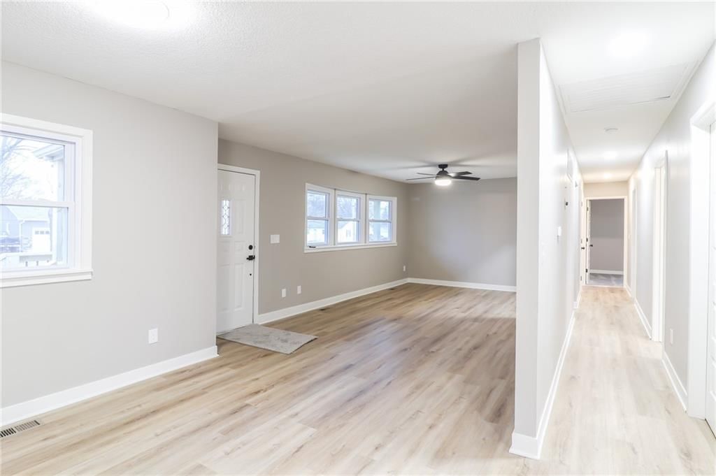 205 W 19th Street — photo 11