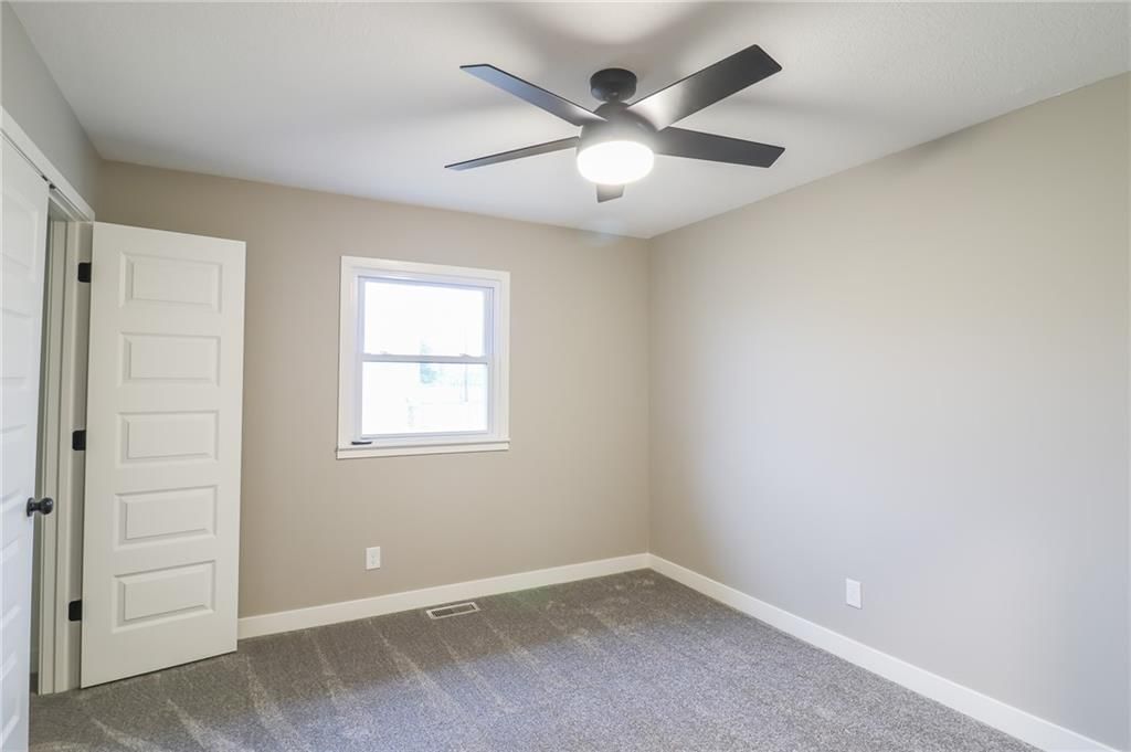205 W 19th Street — photo 22