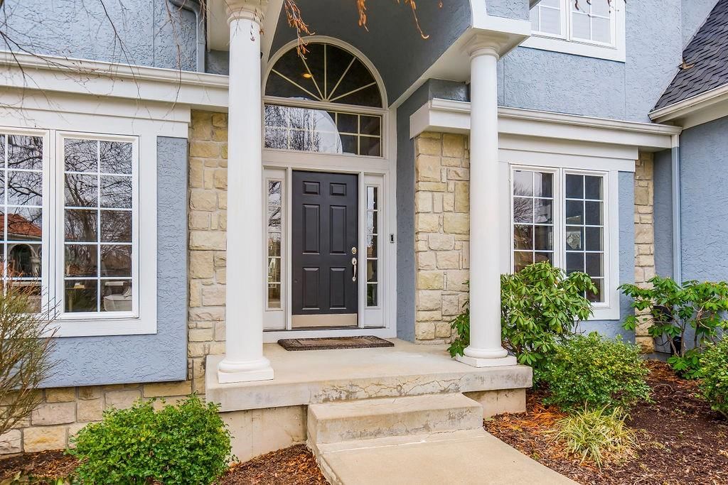 20505 W 89th Street — photo 2