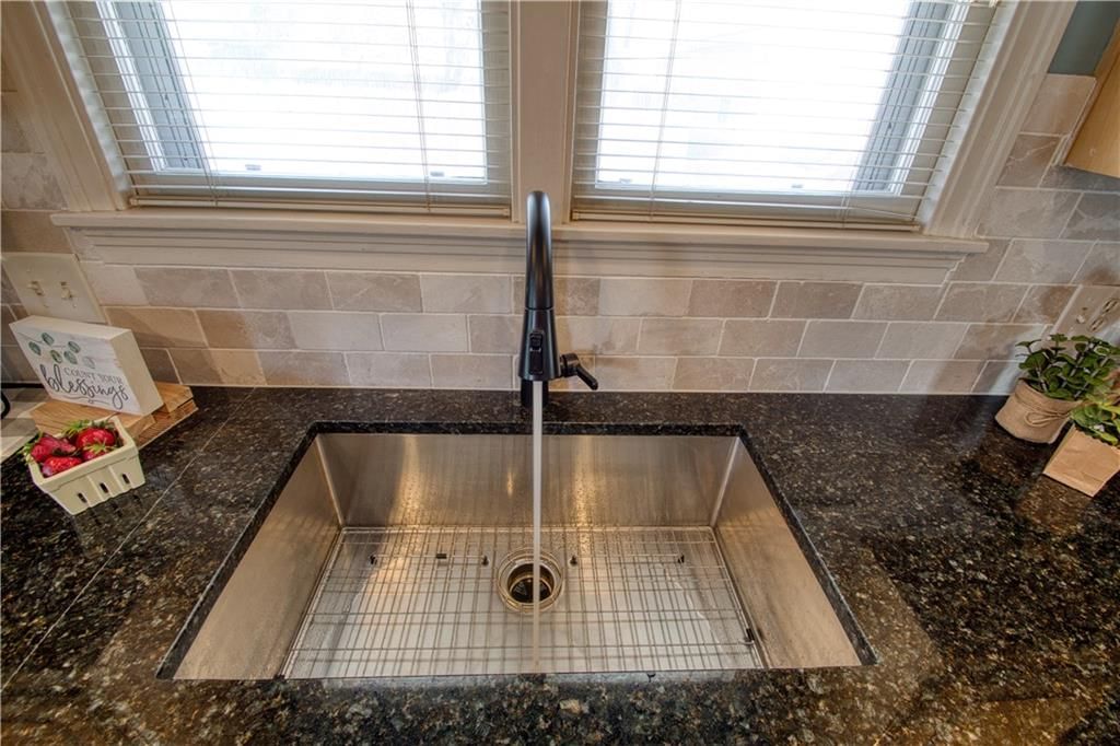 7624 Summit Street — photo 15