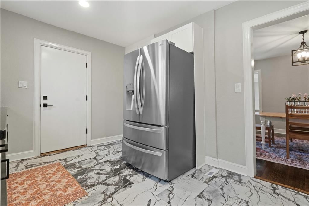 7329 Forest Avenue — photo 14
