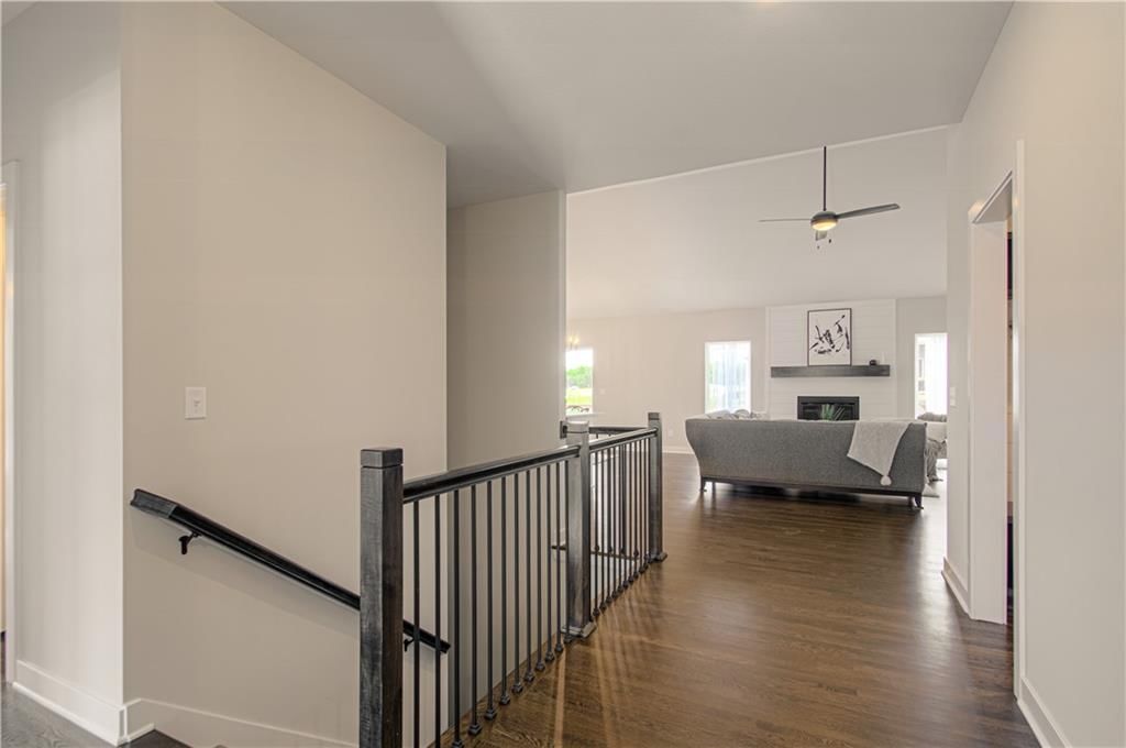 1102 Noah Lane — photo 4