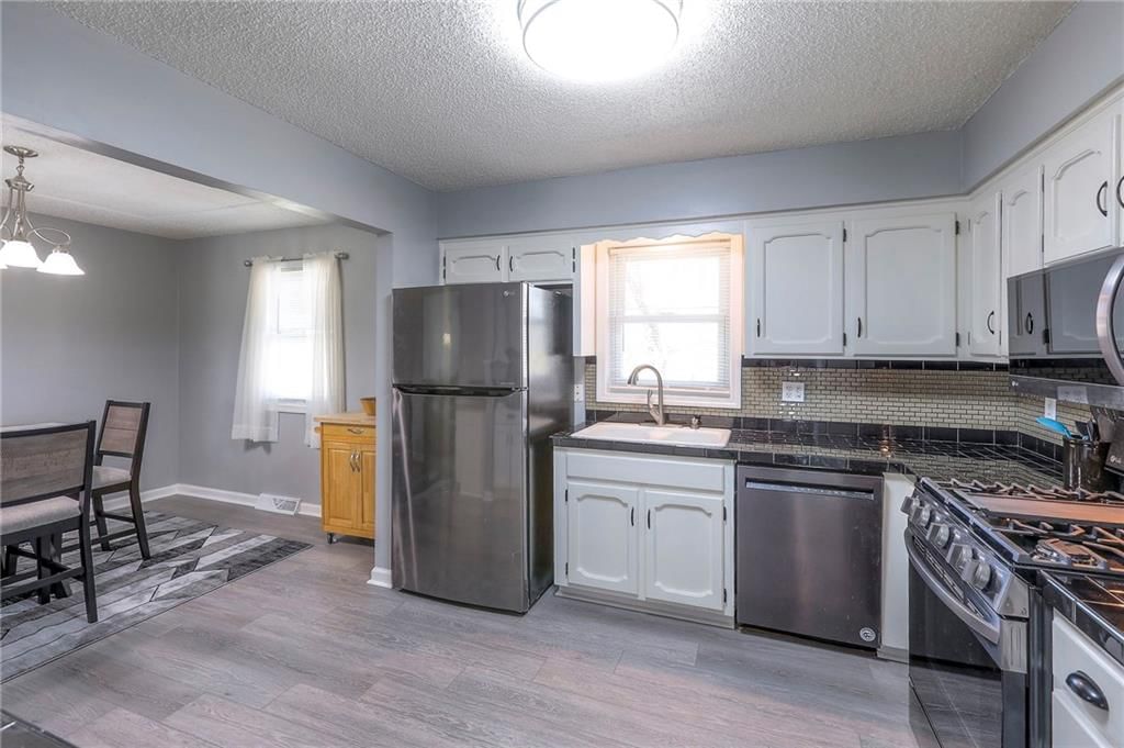 808 NE 80th Terrace — photo 12