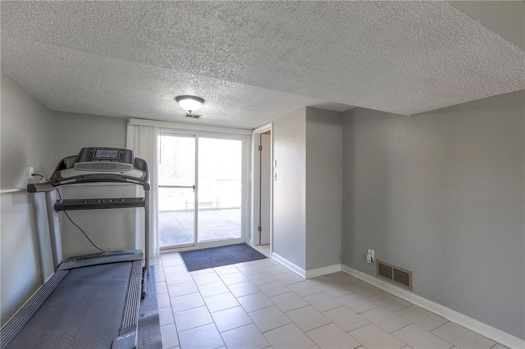 808 NE 80th Terrace — photo 25
