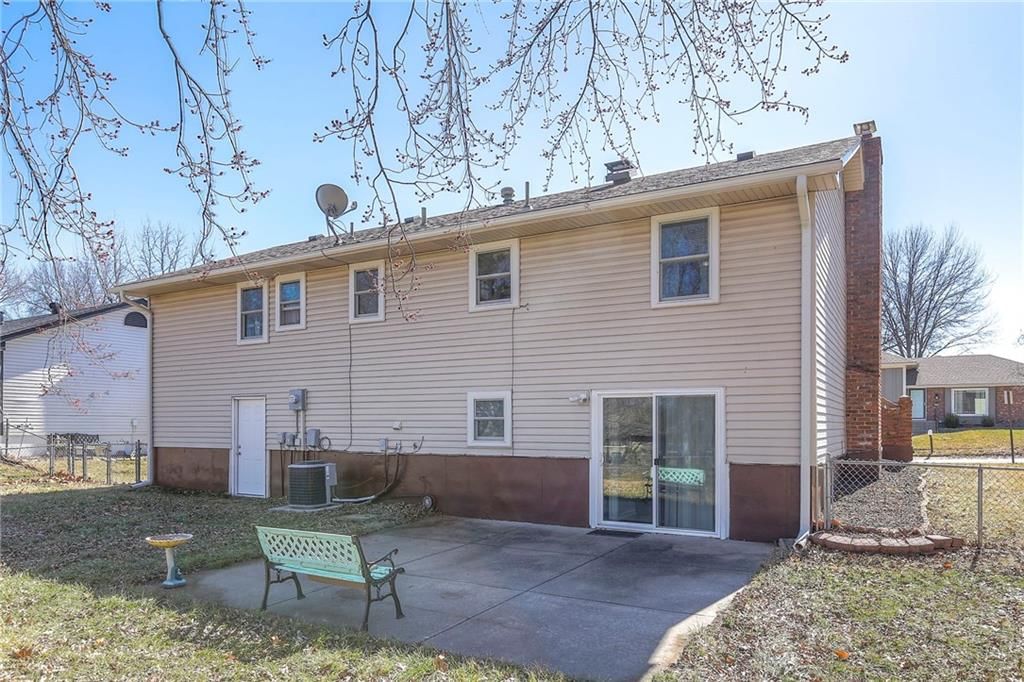 808 NE 80th Terrace — photo 31