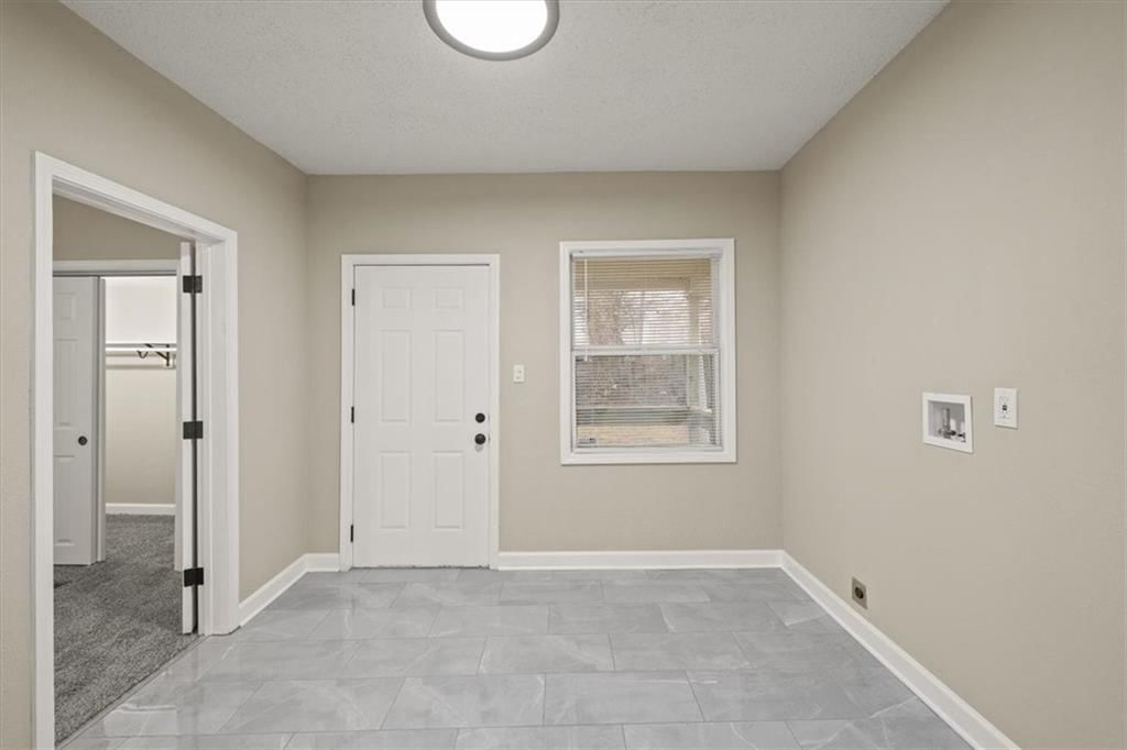 3339 Cypress Avenue — photo 10