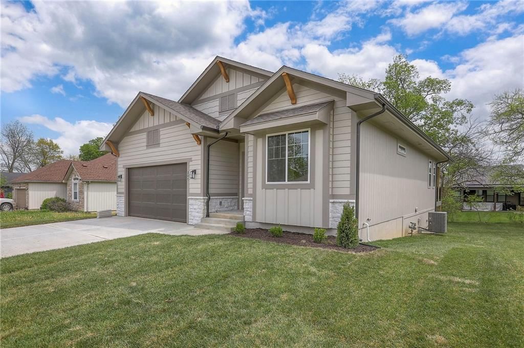 207 S Black Jack Avenue — photo 2