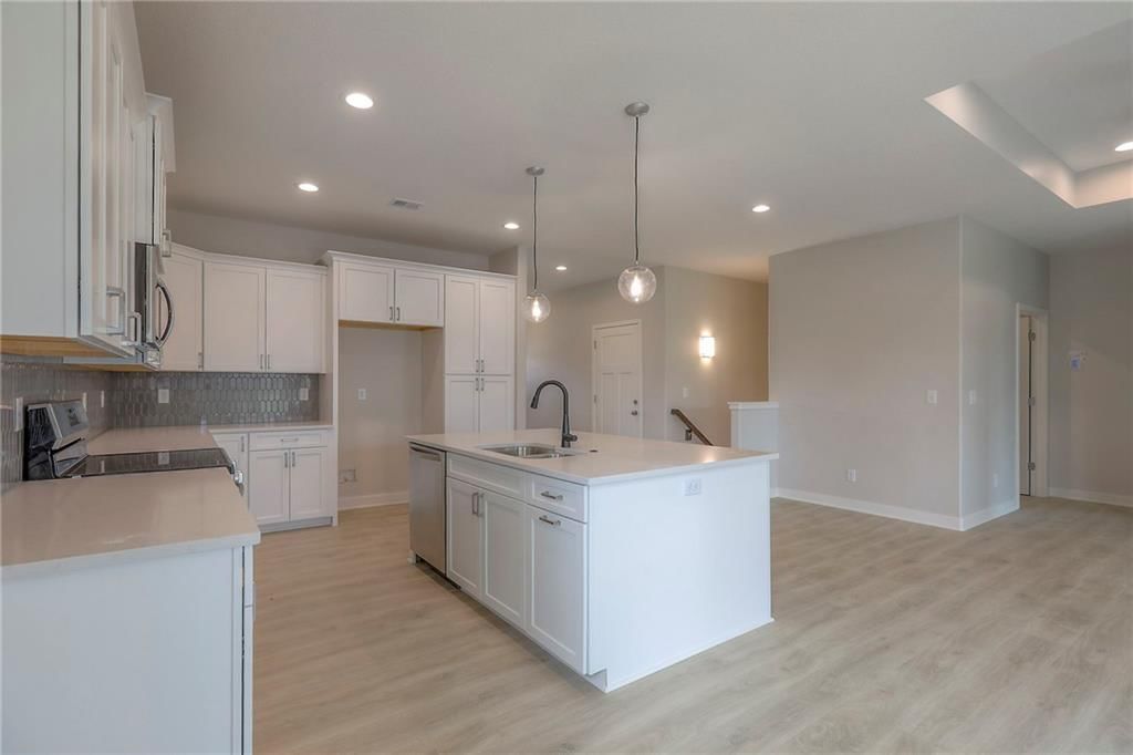 207 S Black Jack Avenue — photo 32