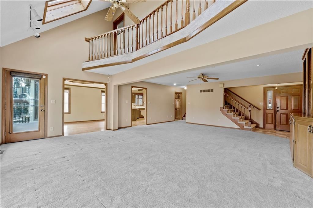 336 N Winnebago Drive — photo 8