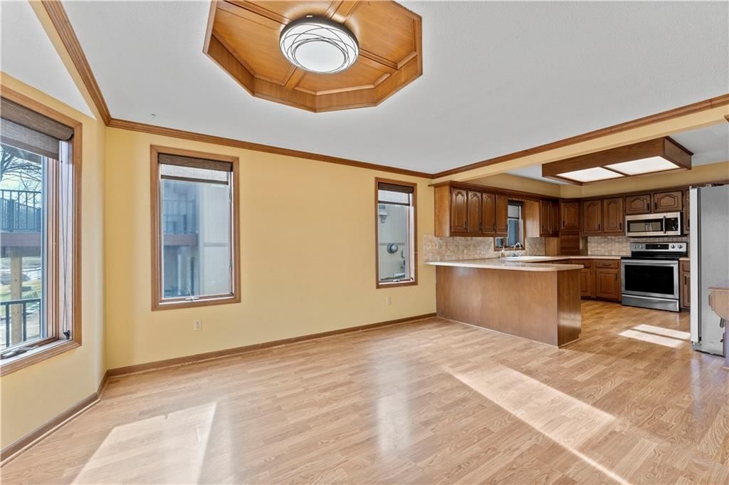 336 N Winnebago Drive — photo 17
