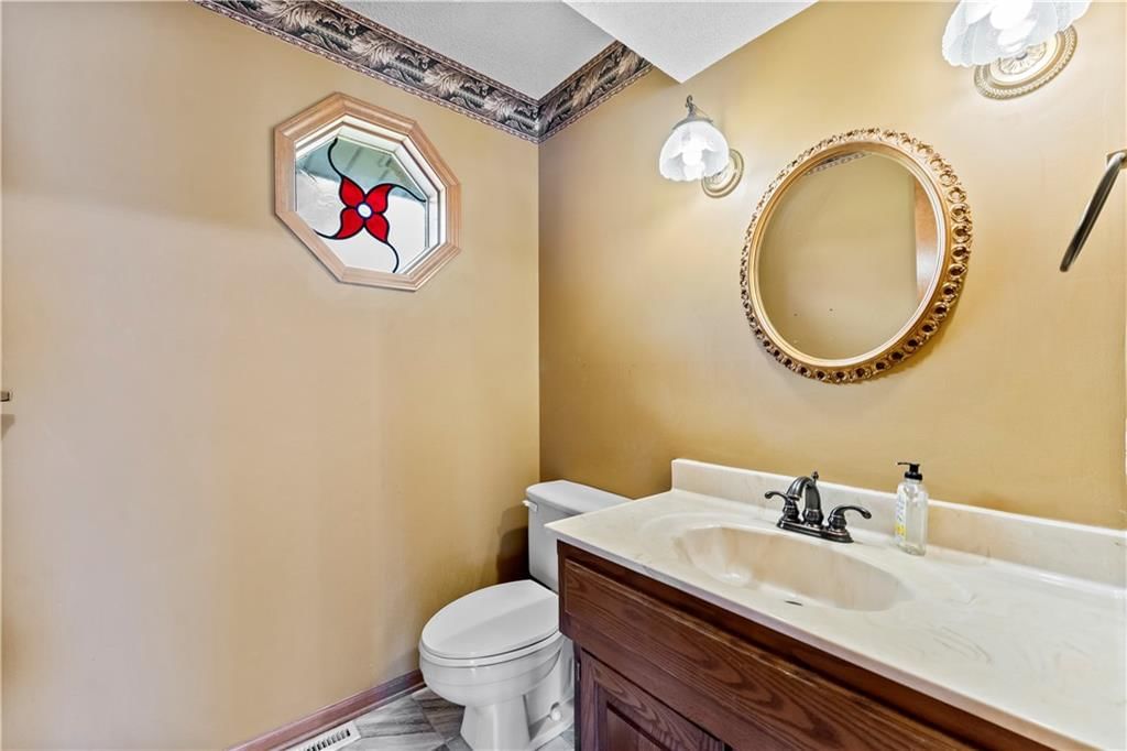 336 N Winnebago Drive — photo 20