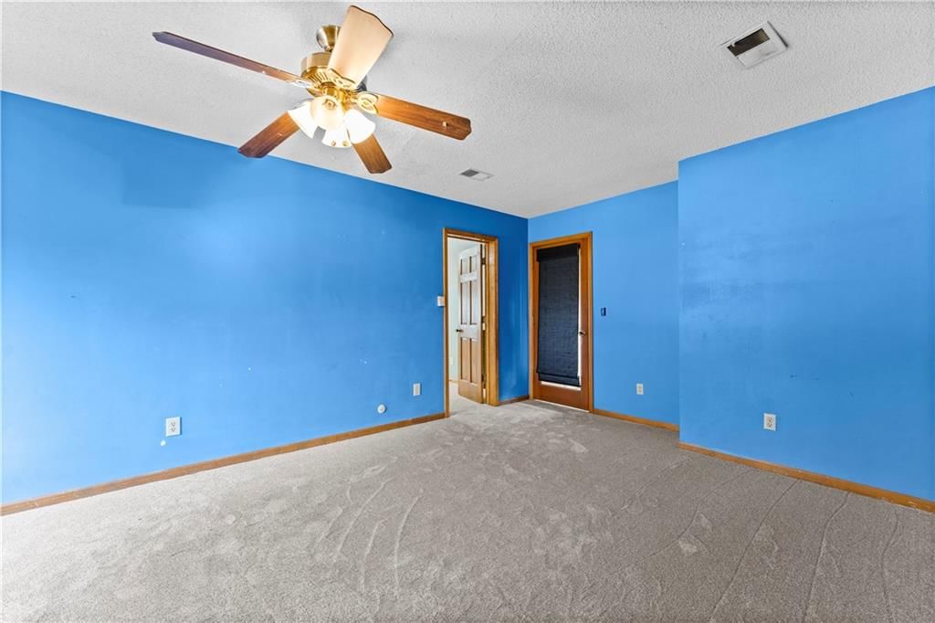 336 N Winnebago Drive — photo 34
