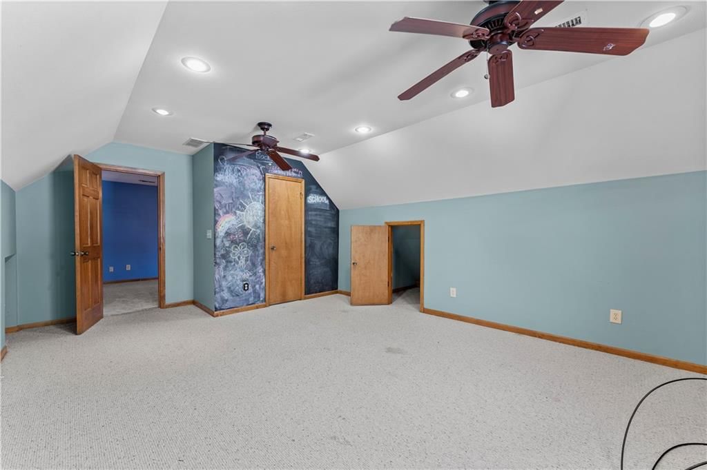 336 N Winnebago Drive — photo 36