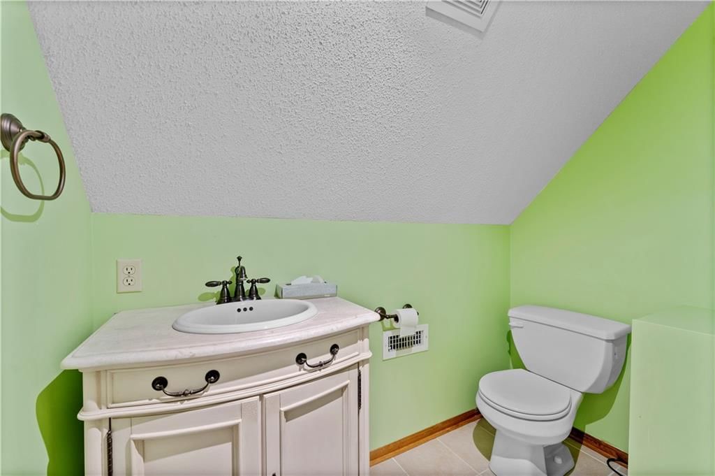 336 N Winnebago Drive — photo 41