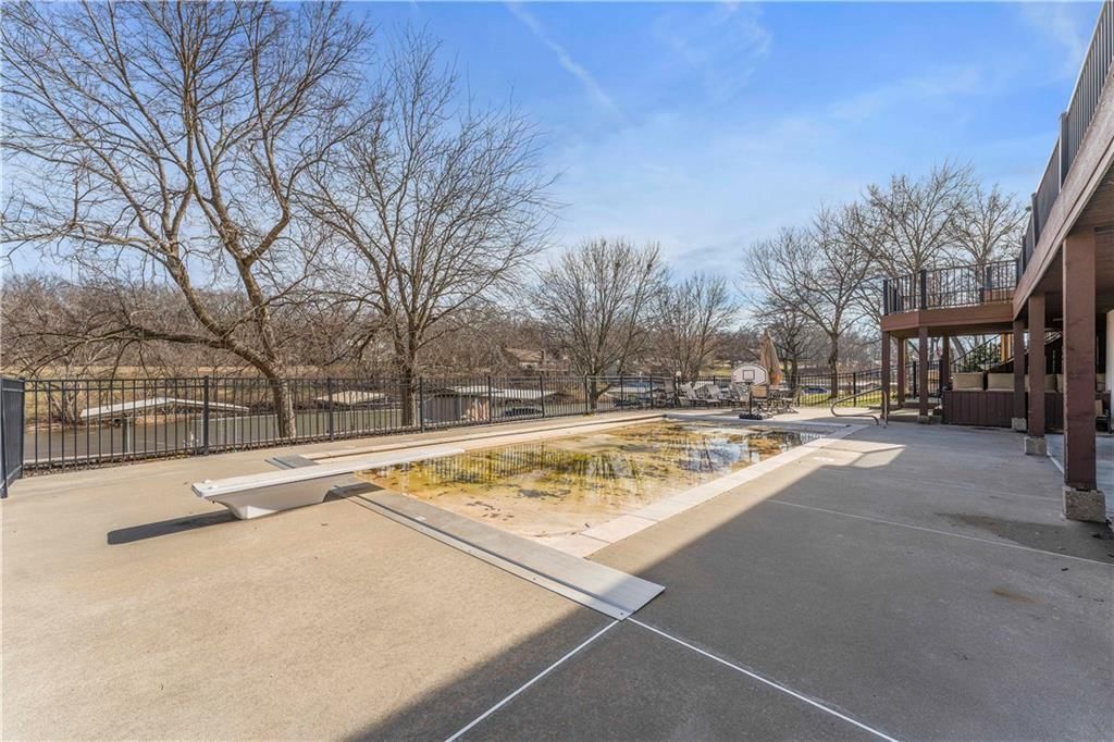 336 N Winnebago Drive — photo 53